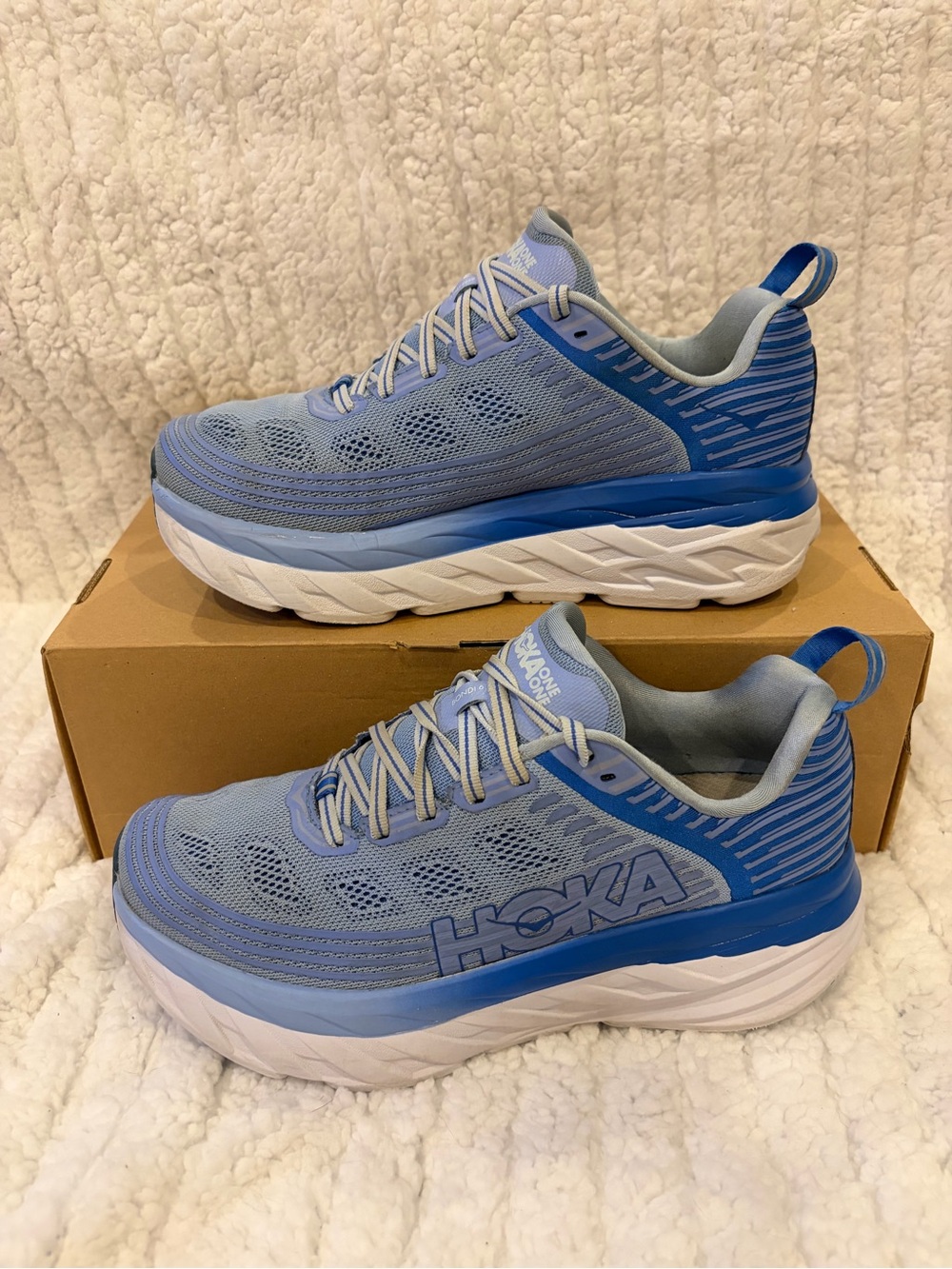 HOKA Women’s Bondi 6 — Size 8